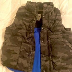 3T - Winter Baby GAP warm vest for a 3 year old. Barely worn